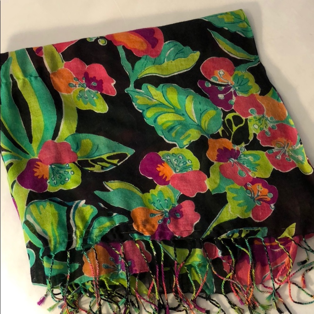 Lilly Pulitzer Slip On It Murfee Scarf